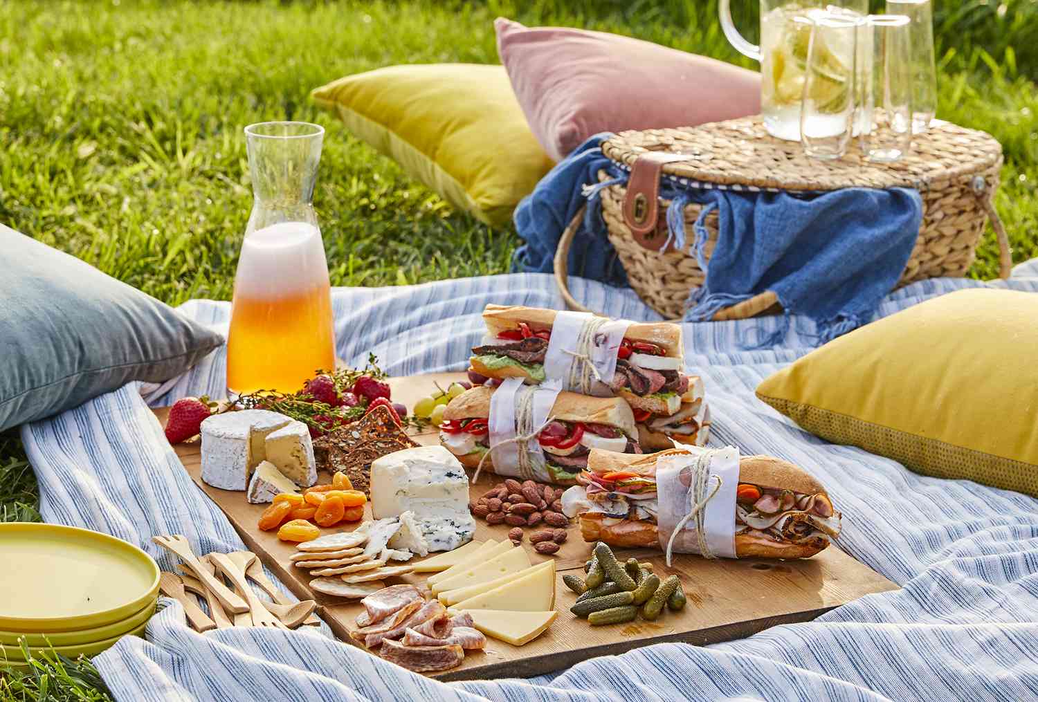 9 Essentials for the Perfect Picnic